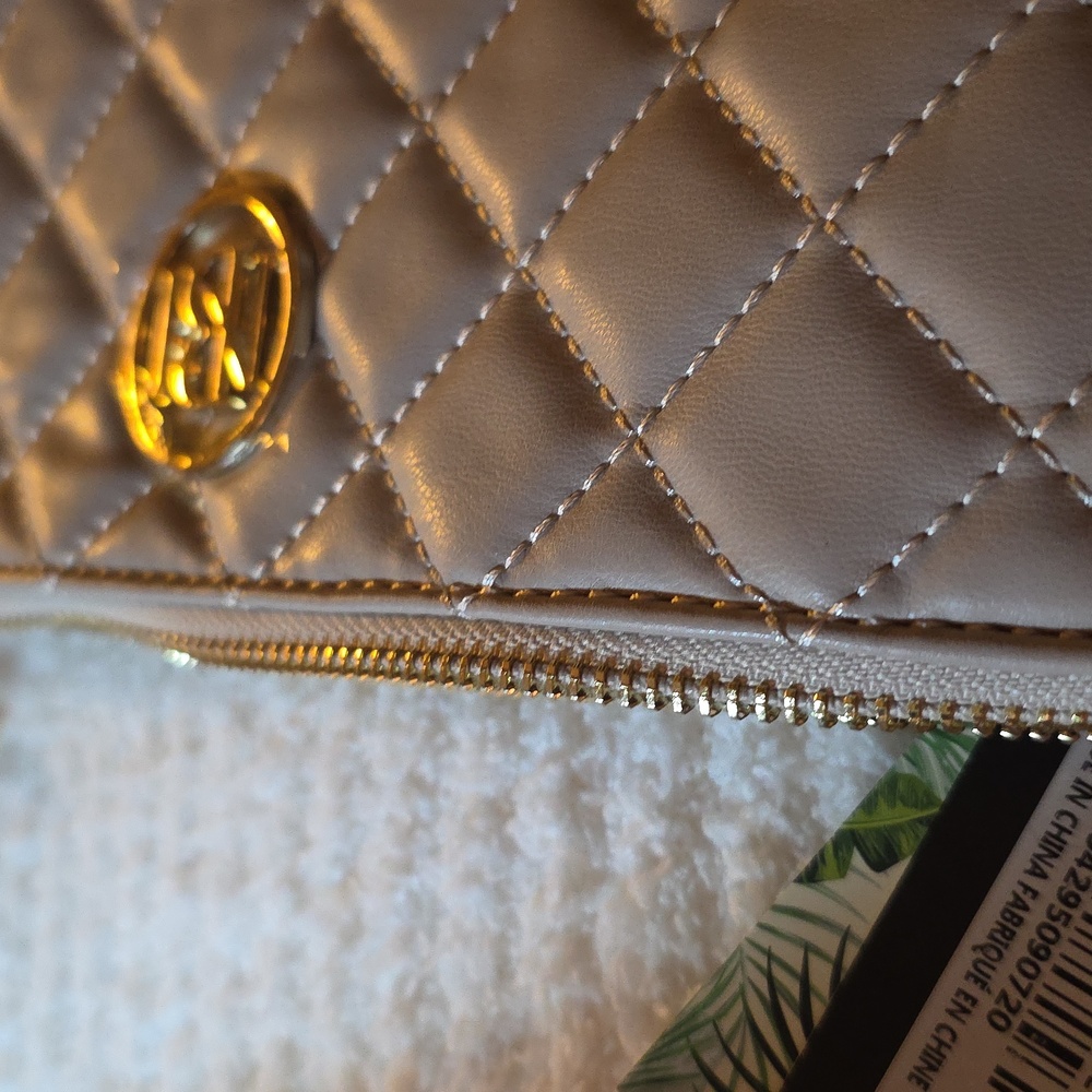 Badgley Mischka Gray Quilted 10.5  inch Clutch With Gold Accents 7inch Deep. New - Picture 6 of 8